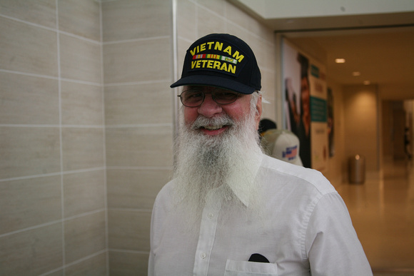 1st day Honor Flight 9-12-2014 (8)