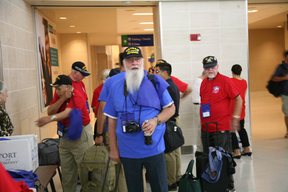 1st day Honor Flight 9-12-2014 (15)